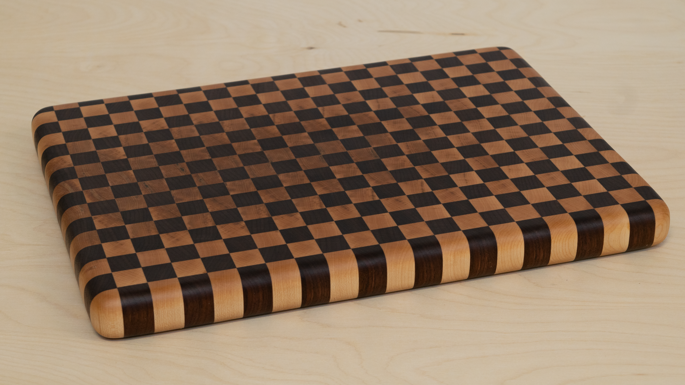 Endgrain Cutting Board: Rounded Edge